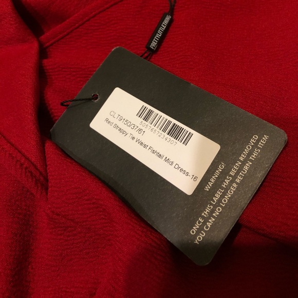 Prettylittlething Flare Dress - Picture 2 of 5